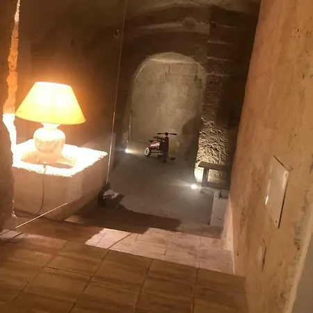 Gli Ipogei Nel Cuore Di Ferienhaus Matera