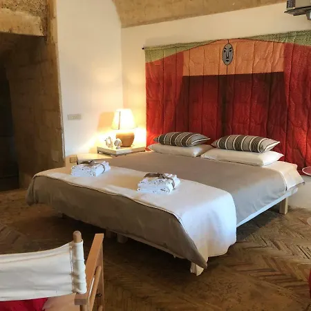Gli Ipogei Nel Cuore Di Matera