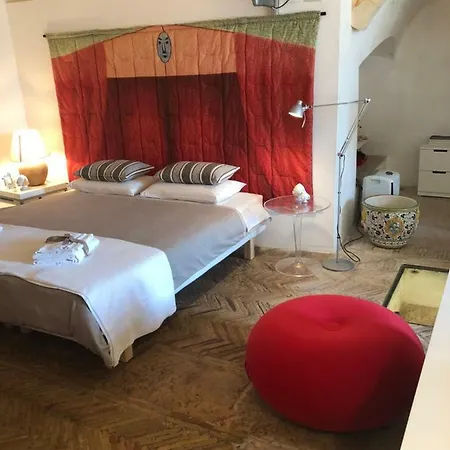 Gli Ipogei Nel Cuore Di Ferienhaus *